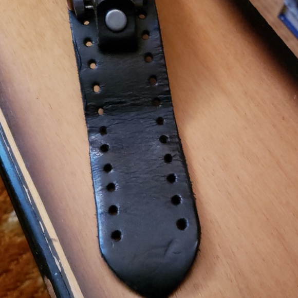 STL banded watch - Picture 2 of 4